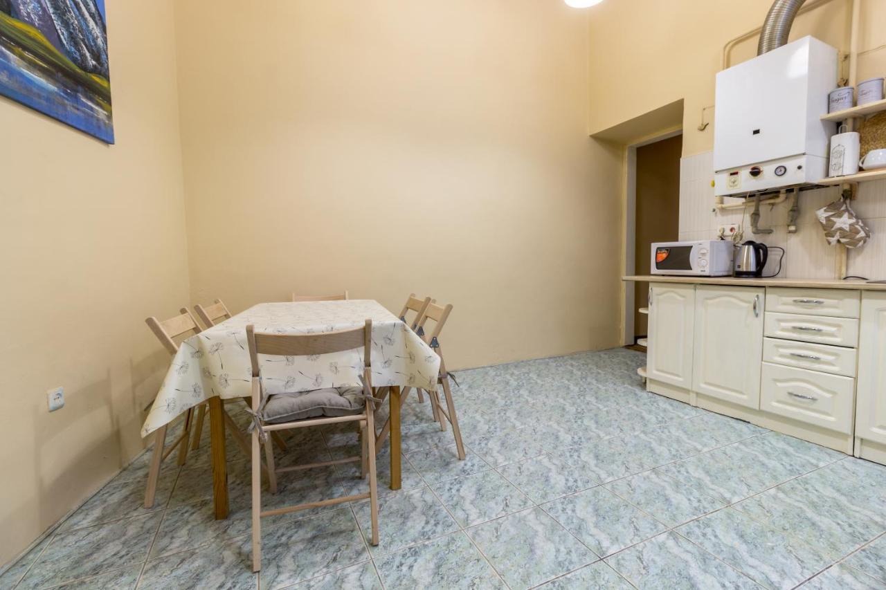 לבוב Hostel Best Time מראה חיצוני תמונה