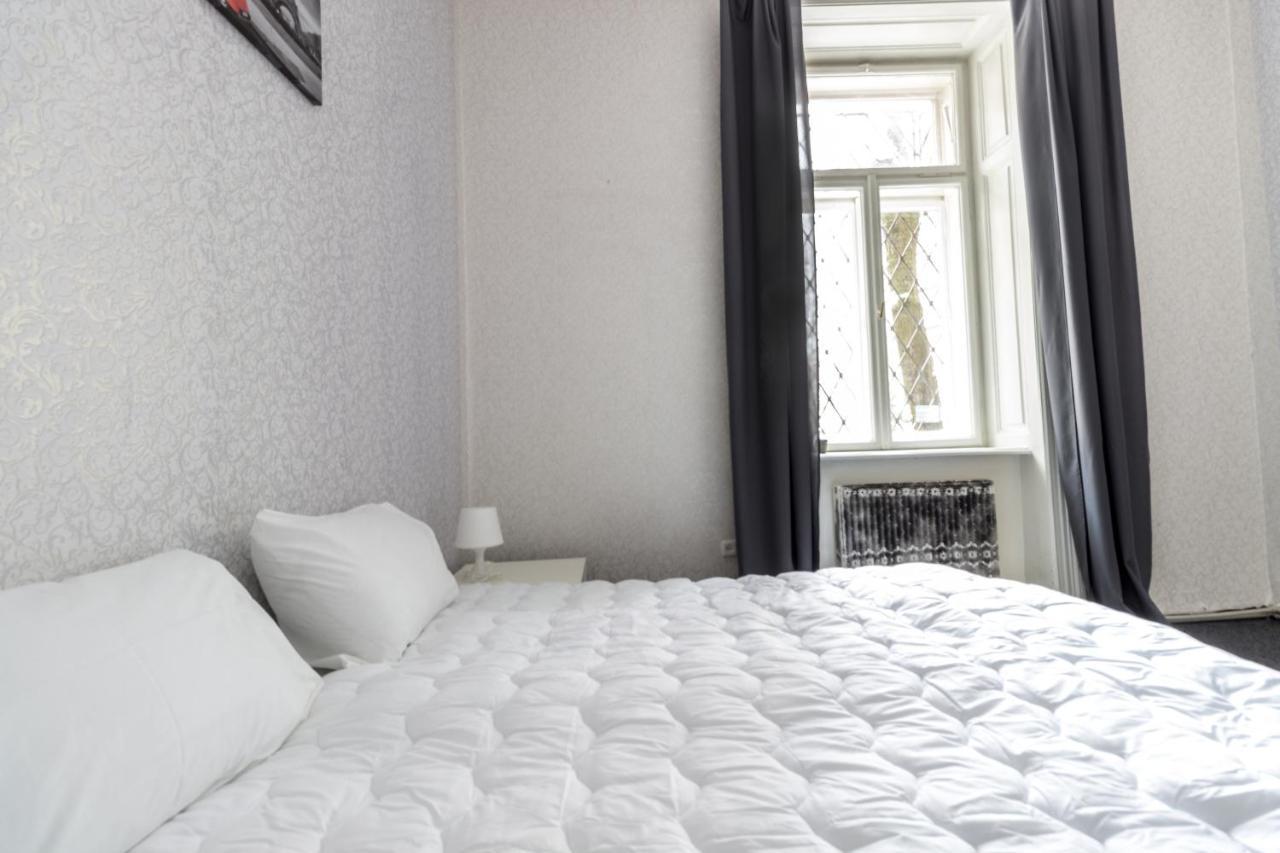לבוב Hostel Best Time מראה חיצוני תמונה